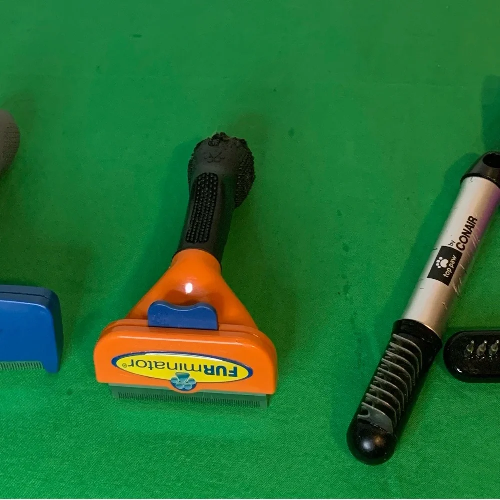 Pet Grooming Tool Set with Assorted Colors